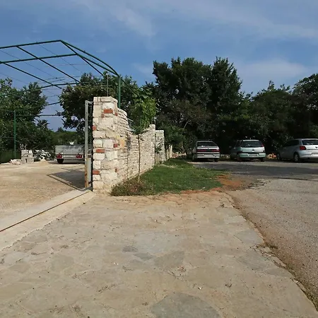 Apartamento Valmas Pula